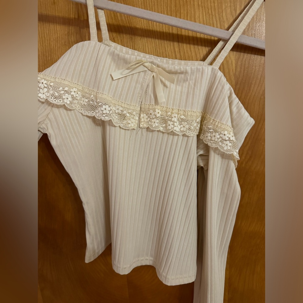 Off the Shoulder Bow Lace top